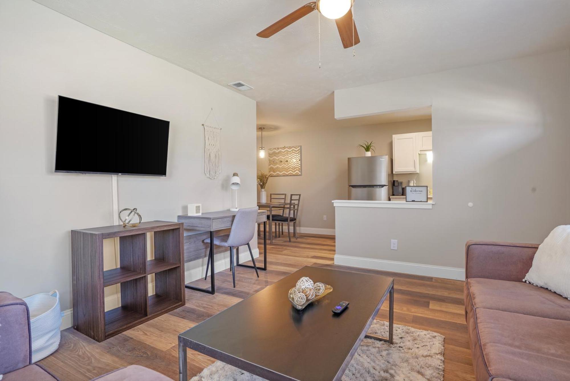 Apartmán Downtown Med District: Stylish & Modern 2Bd, 1Ba Capital City Escape! Springfield Exteriér fotografie