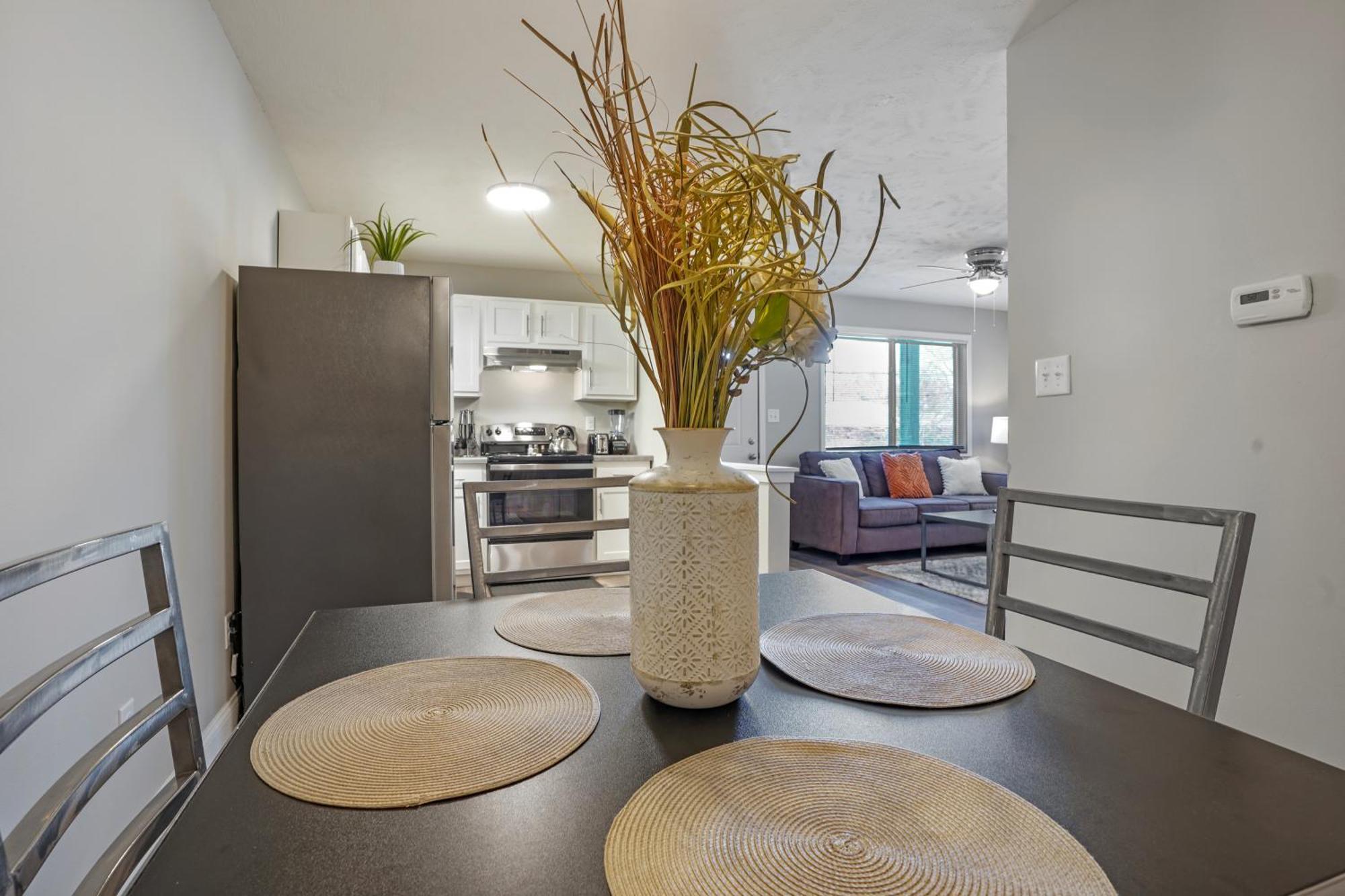 Apartmán Downtown Med District: Stylish & Modern 2Bd, 1Ba Capital City Escape! Springfield Exteriér fotografie